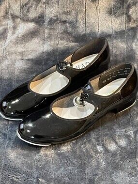 Girls Theatricals Tap Shoes - Black Patent Mary Jane - Size 5.5  - 20F